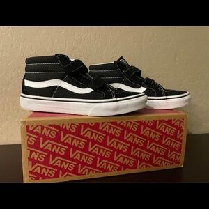 sk8-mid vans shoes sz6/sz7.5